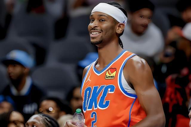 NBA季后赛争夺战：五位超级球星数据领跑，谁将