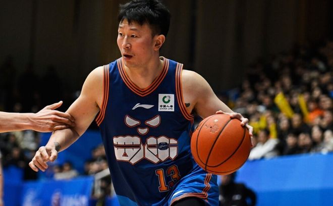 广厦客场力克四川豪取6连胜 四川遭遇31连败