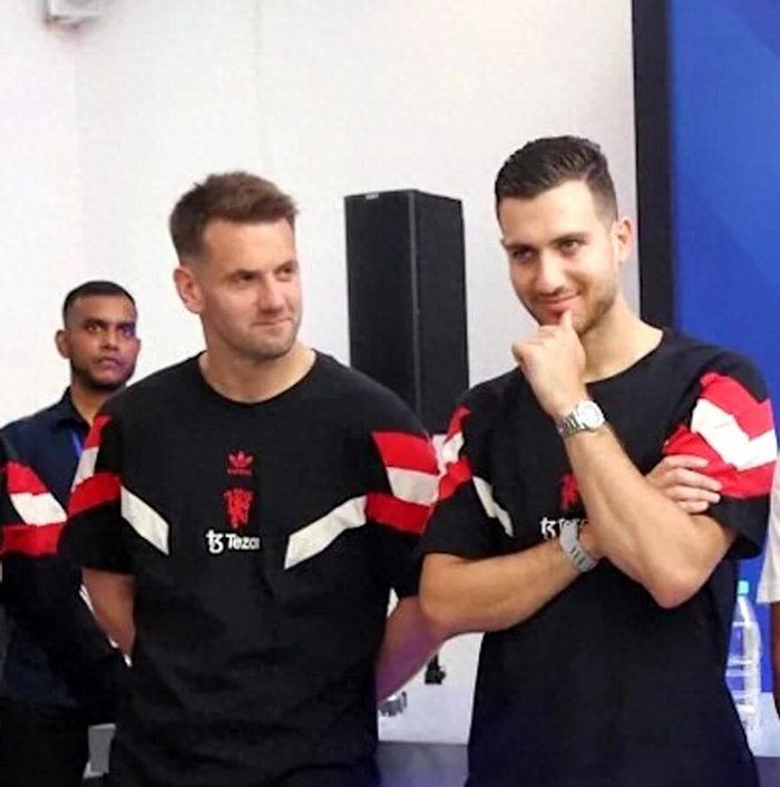 曼联25人集训名单曝光 达洛希顿缺席 利马复出备