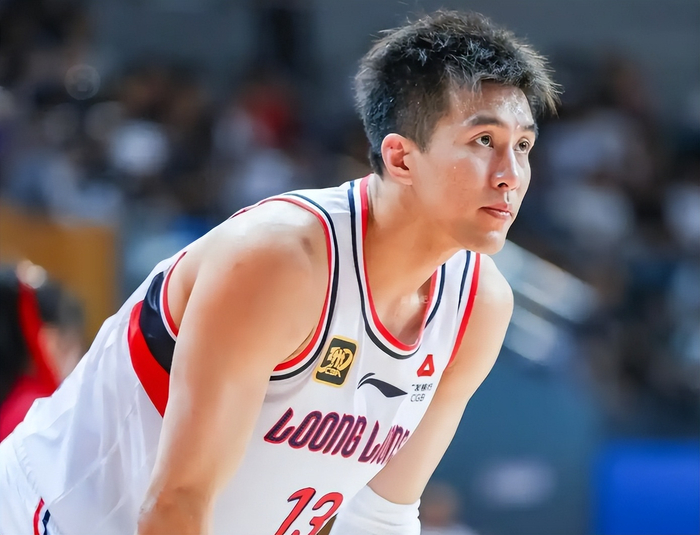 郭艾伦伤病缠身合约到期 未来归属引关注